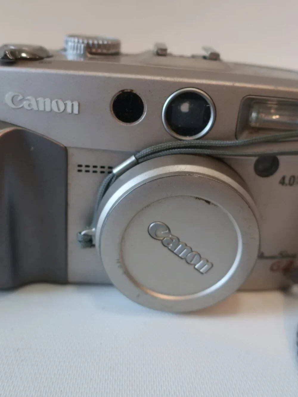 Mens Womens Canon PC1015 4.0 Megapixel Powershot G2 Camera